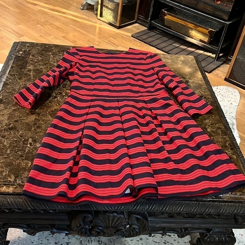 16 Tall Gap navy and  Red Stripe Fit Flare Pleated Dress A219
